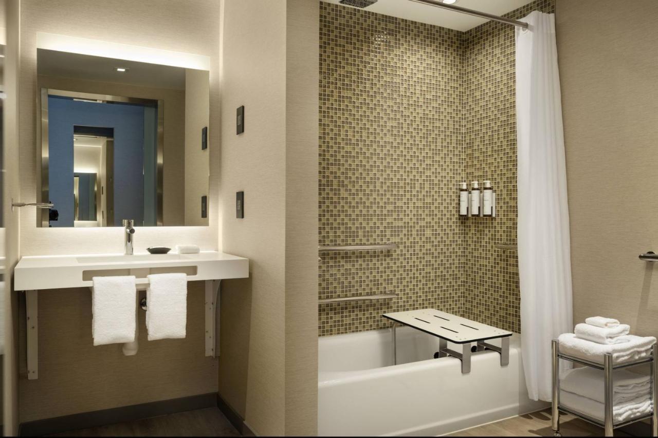 Ac Hotel By Marriott Oakland Downtown Экстерьер фото