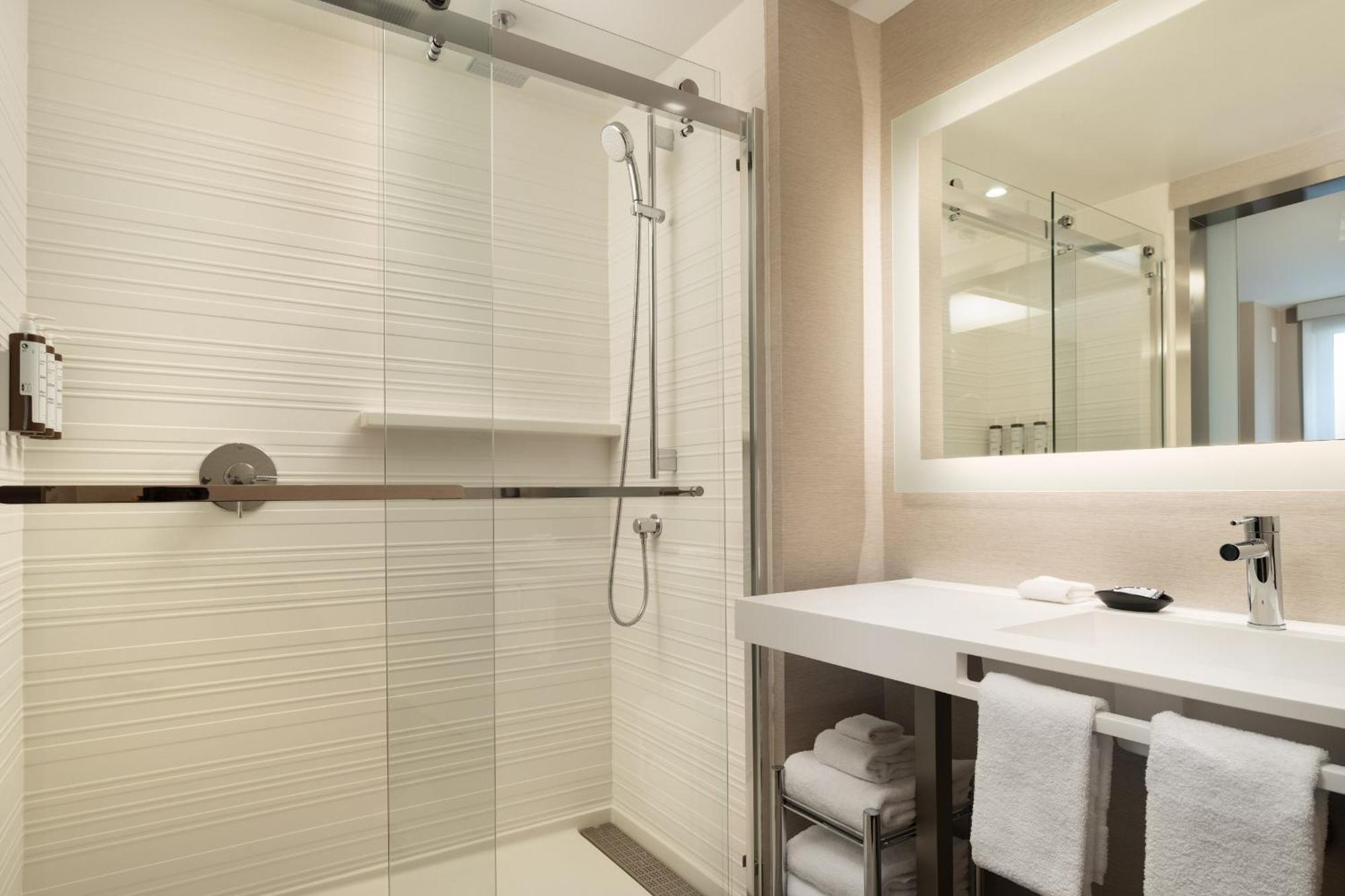 Ac Hotel By Marriott Oakland Downtown Экстерьер фото